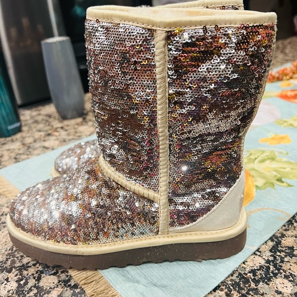 UGG, Size 5 Women, Brown, multicolor sequins - Picture 2 of 2